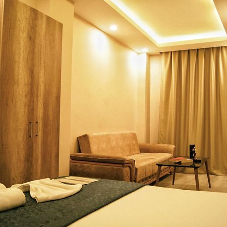 Destinia Pera Suites Istanbul Exterior foto