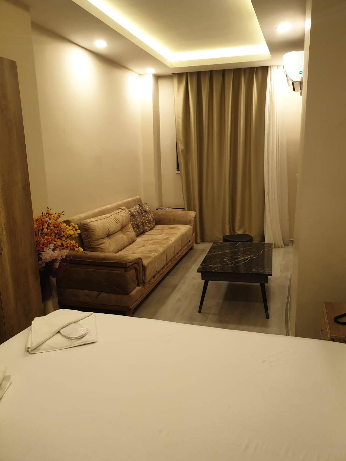 Destinia Pera Suites Istanbul Exterior foto